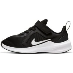 NIKE Boys' Downshifter 10 Running Shoe, Wide -Shoe Serie Shop 2068146 001 alt1