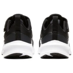 NIKE Boys' Downshifter 10 Running Shoe, Wide -Shoe Serie Shop 2068146 001 alt5