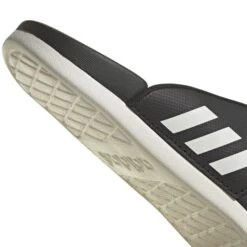 ADIDAS Women's Adilette Comfort Flip-Flops -Shoe Serie Shop 2085091 001 alt7